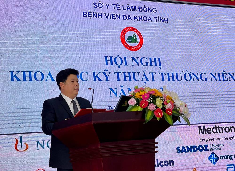 Thực hiện ca phẫu thuật thay khớp gối nhân tạo đầu tiên tại Bệnh viện Đa khoa Lâm Đồng